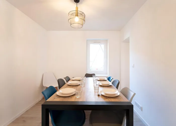 Le Cosmopolitain Apartment *