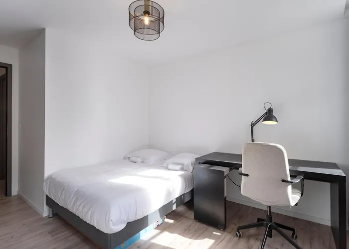 Le Cosmopolitain Apartment *